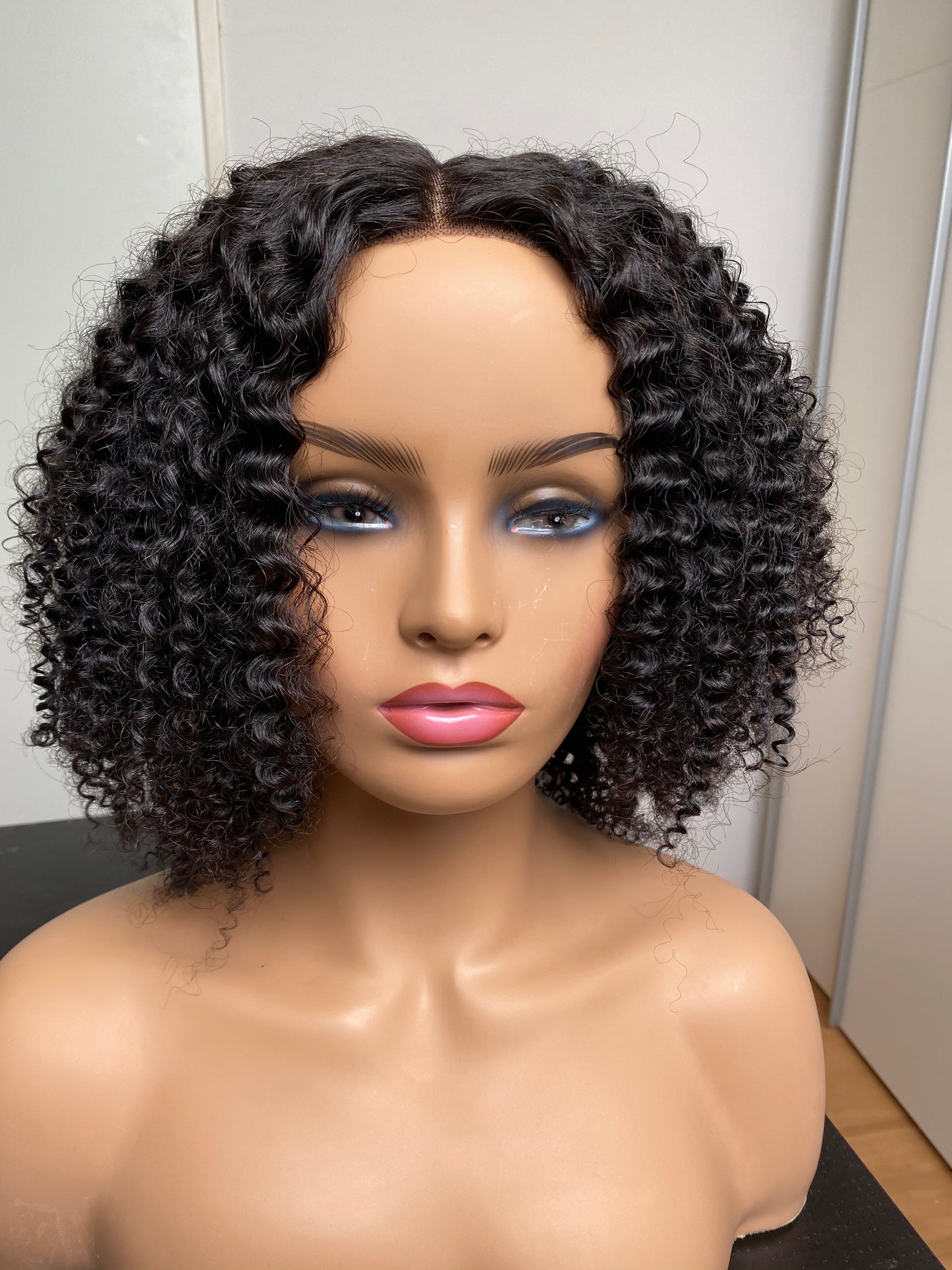 8″ Kinky Curls